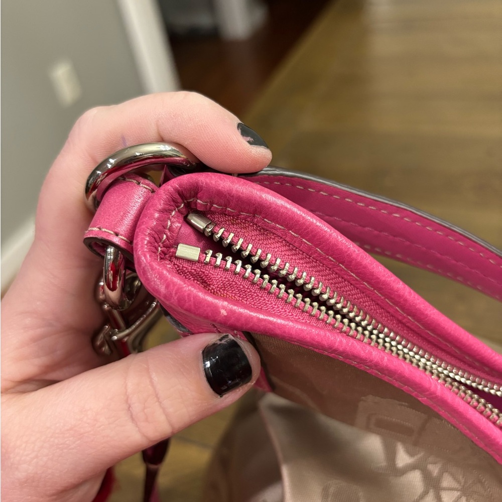 Coach Horse and Carriage Signature Sateen Jacquard Hobo Bag w/ Pink Trim - Picture 7 of 9